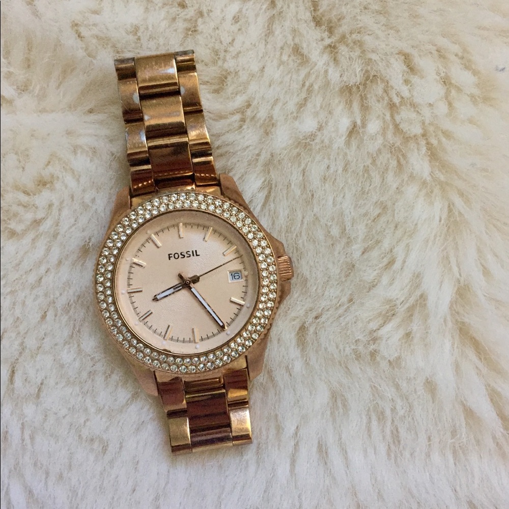 Rose-gold Fossil Watch✨